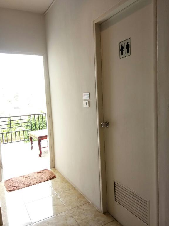 Albergue 108Beds Si Racha Exterior foto